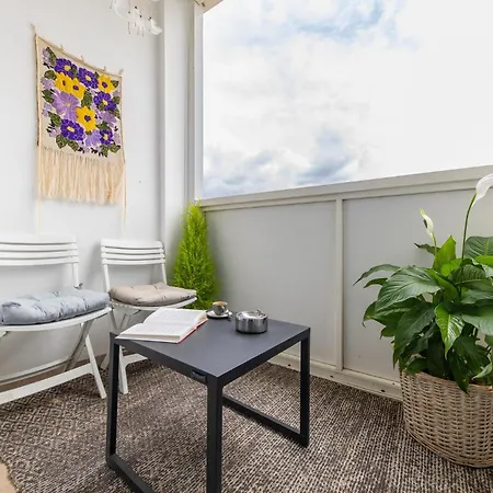 Rooftop Flower Power Apartmant Brno