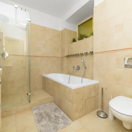 Rooftop Flower Power Apartmant Apartment Brno