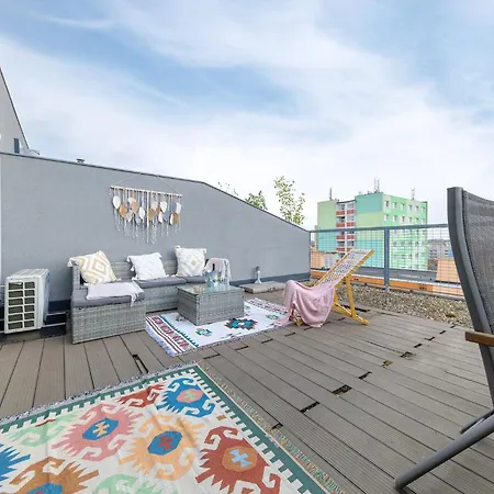 Rooftop Flower Power Apartmant Apartment *